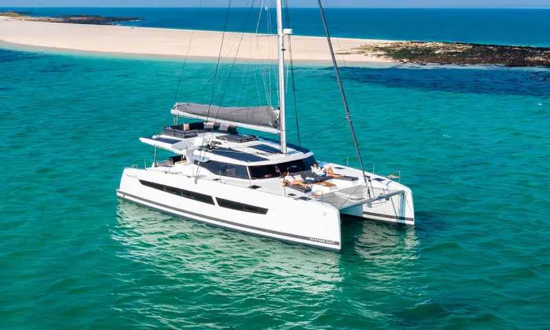 Horizon Catamaran